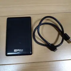 【使用時間極少】ポータブルHDD 2TB シリコンパワー