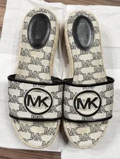 MICHEAL KORS ロゴサンダル