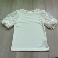値下げ中　 GU シアーエンブロイダリースリーブTシャツ