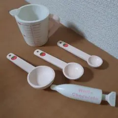 マザーガーデン　計量カップ他