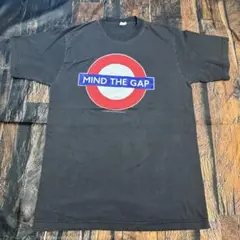 90s-00s Mind The Gap パロディTシャツ ロンドン地下鉄　UK