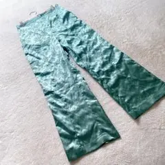 【chocol raffine robe】グリーン　花柄　総柄　サテンパンツ