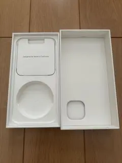 iPhone 14 純正ボックス