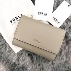 新品☆FURLA(フルラ)グレー グレージュ バニラ レザー 折り財布