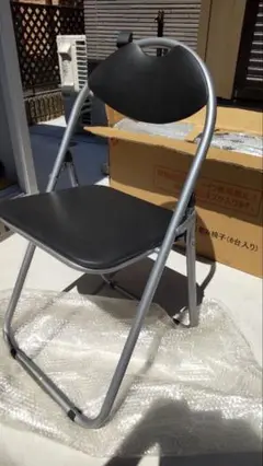 折りたたみの椅子です 新品 6脚