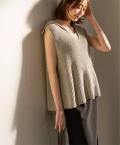 Noble ノーブル テントラインアゼノースリーブプルオーバー