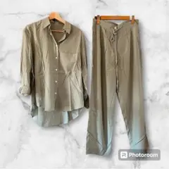 ●新品　セットアップ　レディース　シャツ　パンツ
