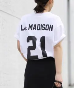 MADISONBLUEマディソンブルー ナンバリングTシャツ