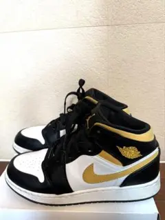 Nike Air Jordan 1 Mid White Pollen Black