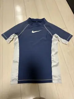 NIKEラッシュガード　130