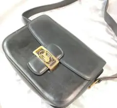 0① CELINE ショルダーバック 馬車金具 レザー 高級