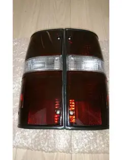 80ハイラックスUSダークレッドテール トヨタピックアップ90ミニトラックUS