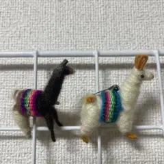 アルパカ羊毛フェルト ブローチ