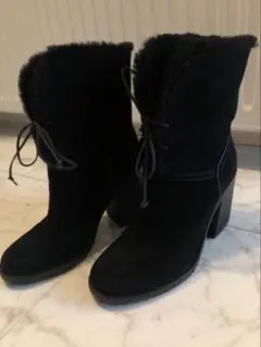 最終値下げ！UGGレディースブーツ 25センチ