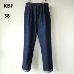 Item thumbnail for item b75ee6eb-8863-4076-8340-5fb861794ace