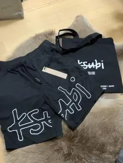 ksubi 黒 ロゴ入りショートパンツ　ブランドロゴバッグ付き