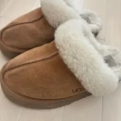 UGG ファーサンダル