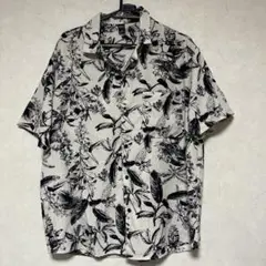 アロハシャツ 白黒花柄 半袖