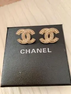 CHANEL ヴィンテージ クラシカル デザイン ピアス 正規品 刻印あり