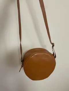 本革ショルダーバッグ
