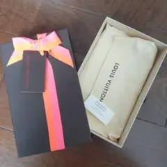LOUIS VUITTON正規品　空箱　ギフトボックス