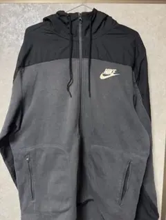 【早い者勝ち】Nike フルジップフーディ