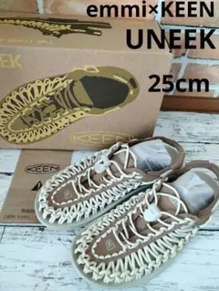 【emmi×KEEN】UNEEK タグ無し試しのみ未使用 25cm
