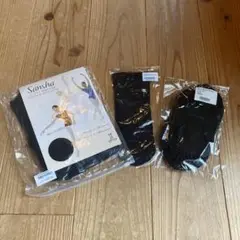 バレエシューズ、靴下、レッスン着のセット