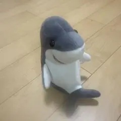 話す　サメのぬいぐるみ