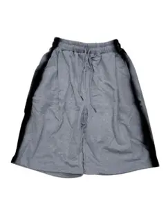 カッコイイ❗スプレー短パン　ハーフパンツ　メンズ　グレー　新品　綿