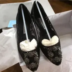 マノロブラニク ハンギシ レース 37.5 黒 フラット シューズ パンプス