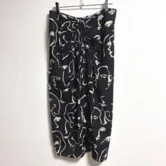 ✨良品✨ ZARA ザラ USA M スカート ミモレ丈 ペイント アート 黒