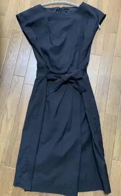 日本製 UNTITLED アンタイトル フレンチスリーブワンピース 黒