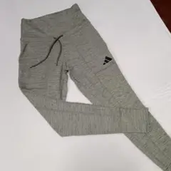 adidas スウェット ジョガーパンツ　 グレー　M