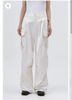 【新品未使用】MYNE SATIN CARGO PANTS/WHITE