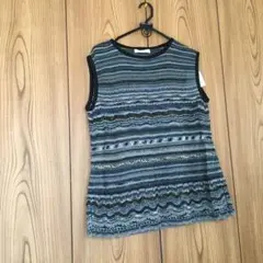 佐藤繊維M &KYOKOの姉妹ブランドイイネスのノースリーブ新品、試着なし、上品