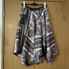 アシンメトリー　ペイズリー柄　スカート　Riche glamour
