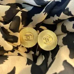 CHANEL ヴィンテージボタン イヤリング