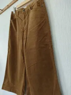 ギャミヌリィ クロップドパンツ ブラウン