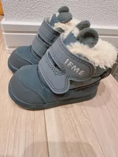 Item thumbnail for item eeb7405c-e5ae-4af8-ba1d-56a4a6886d45