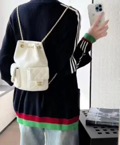 シャネル ホワイト キルティングショルダーバッグ