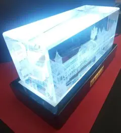 ３Dクリスタル 照明展示台付き 内部立体彫刻【値下げ中】
