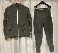 OAKLEY 上下セット Mサイズ オリーブグリーン