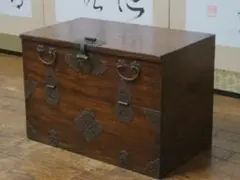 李朝家具　無垢　天然木　鍵付き　バンダジ　時代箪笥　朝鮮家具　半閉櫃　民藝 李朝家具無垢天然木鍵付きバンダジ時代箪笥朝鮮家具半閉櫃民藝