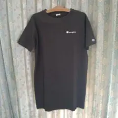 Championチャンピオン　ロングＴシャツ　ワンピースＬ
