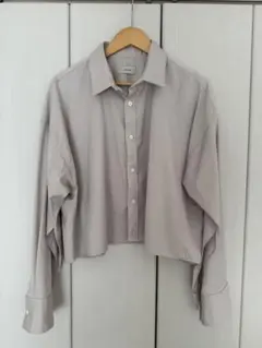 Toironier ショート丈　長袖シャツ