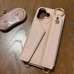 【新品未使用】iPhone16 ケース　ストラップ付き