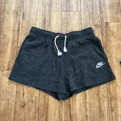 NIKE ナイキ　スウェット　ショートパンツ　レディース　M