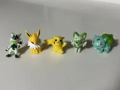 ポケモンフィギュアピカチュウ・ニャオハ・ニャローテ・フシギダネ・サンダース