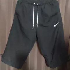 NIKE ナイロンパンツ　7部丈　ブラック　M